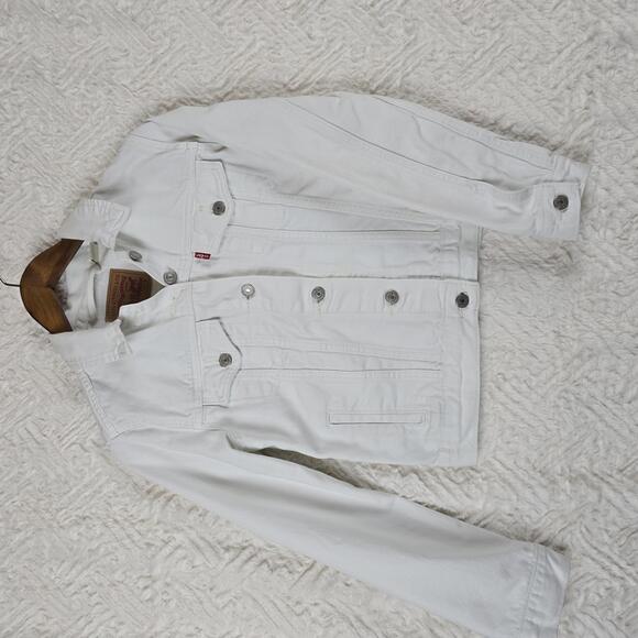 Levi's Jackets & Blazers - Levi's White Denim Jacket Size S